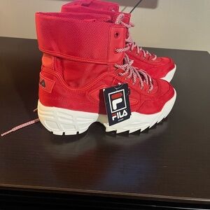 Fila boots size 9